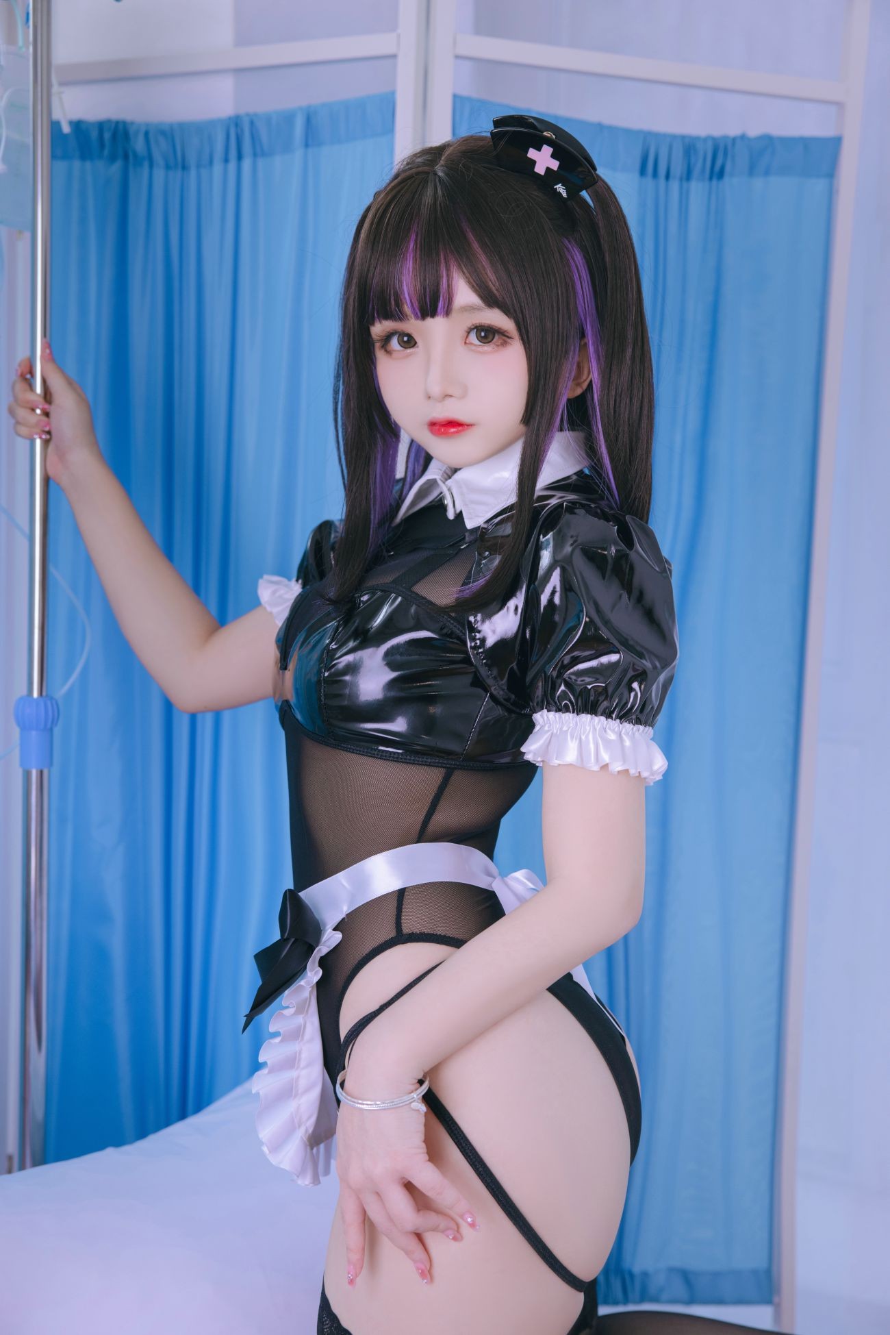 美女动漫博主日奈娇性感Cosplay写真口罩护士 (15)