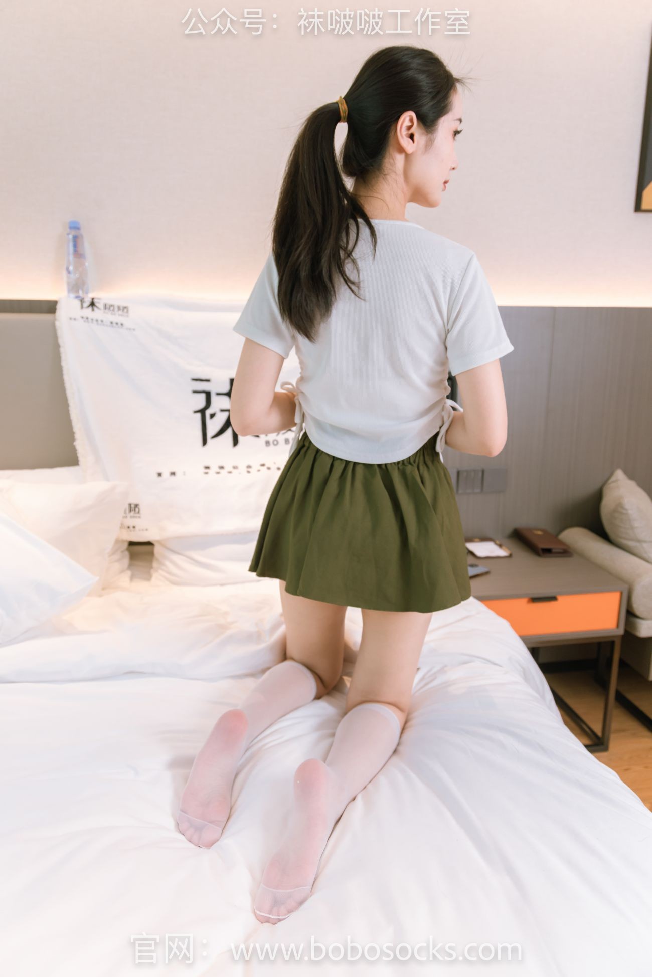 BoBoSocks袜啵啵美少女丝袜美脚写真第No.095期小安板鞋小腿丝袜 (52)