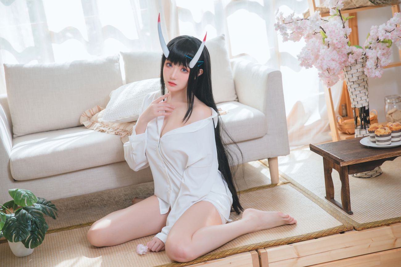 美女动漫博主瓜希酱性感Cosplay写真能代衬衣 (21)