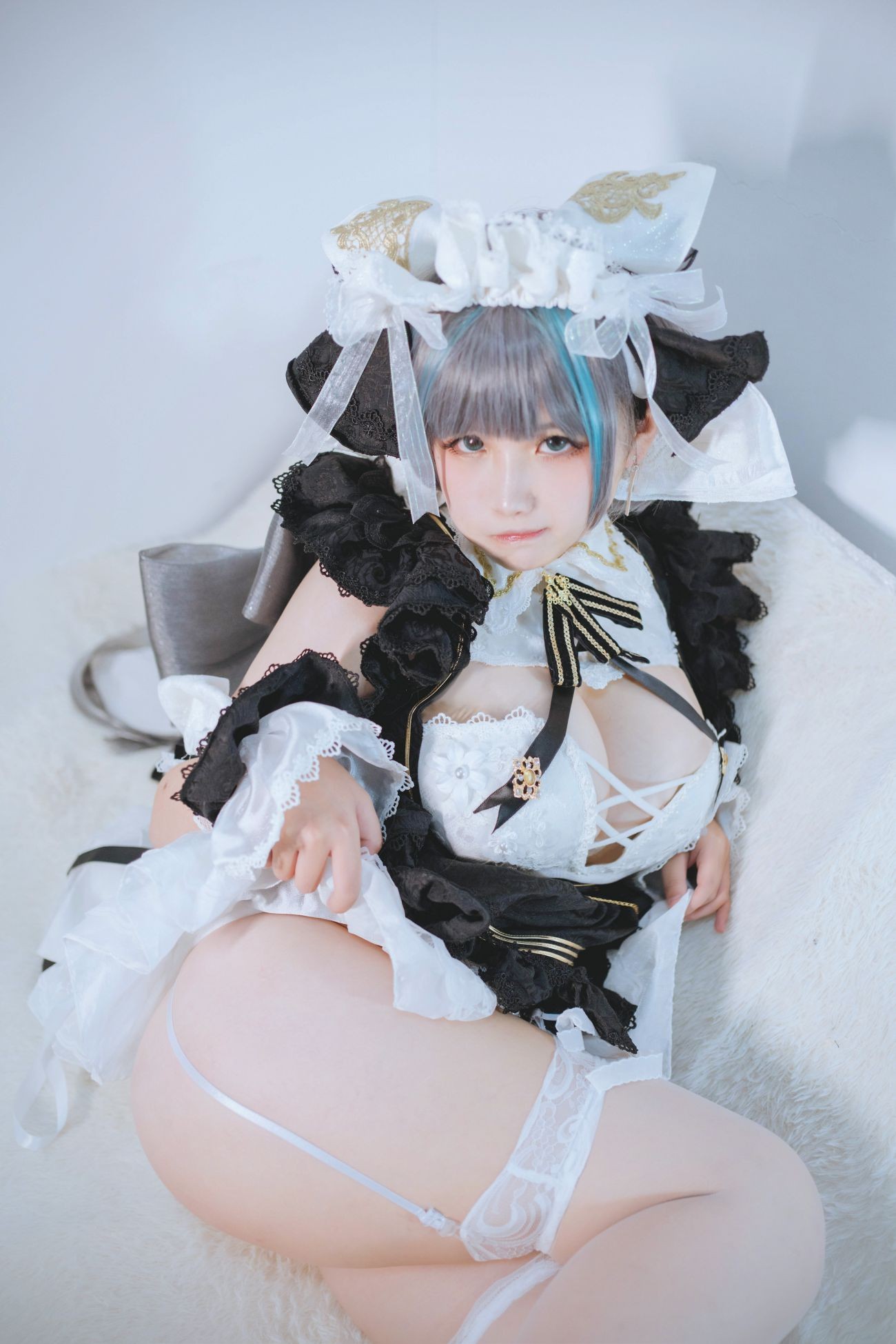 美女动漫博主阿半今天很开心性感Cosplay写真柴郡 (28)