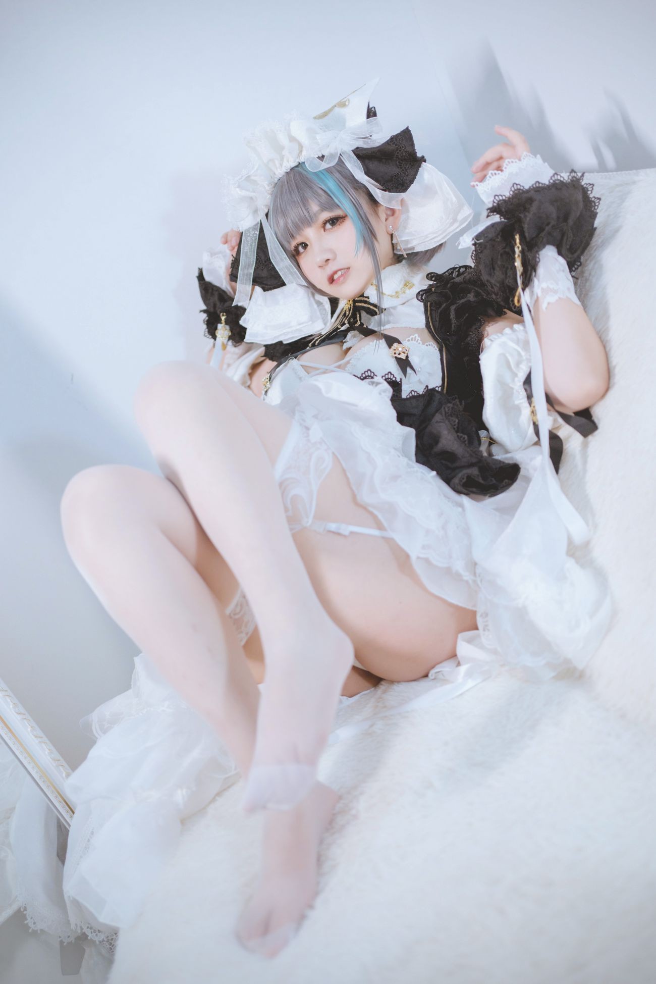 美女动漫博主阿半今天很开心性感Cosplay写真柴郡 (14)