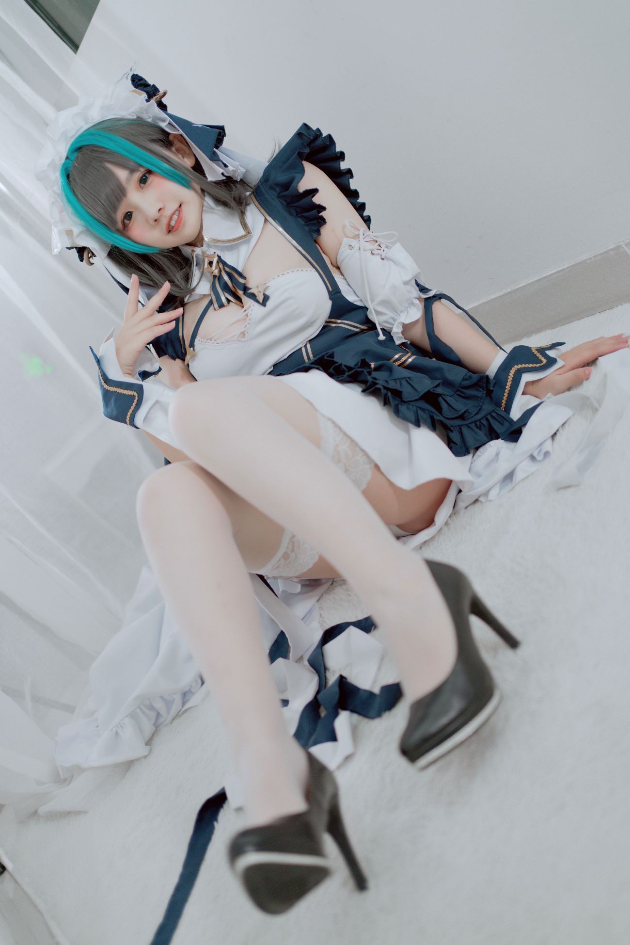 美女动漫博主阿半今天很开心性感Cosplay写真柴郡 (38)