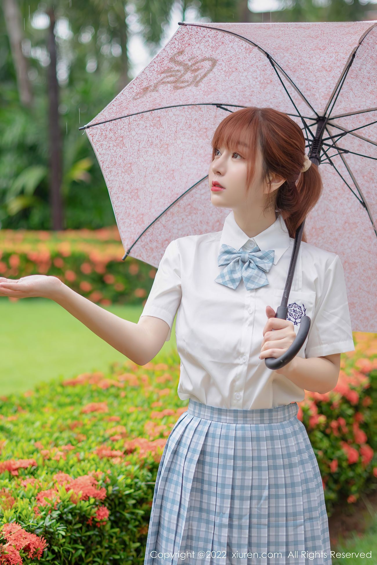 XIUREN秀人网美媛馆美女模特写真第No.5137期王雨纯JK制服白丝袜 (4)