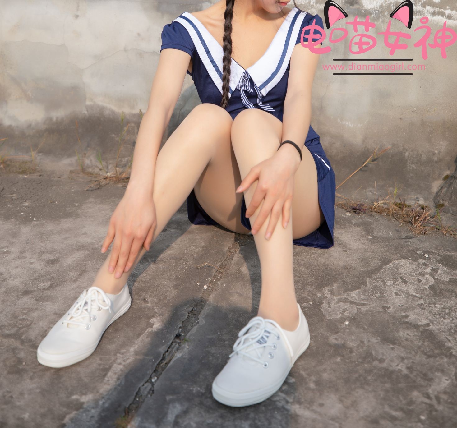 电喵女神少女丝袜美脚性感写真灵唯 制服 (14)