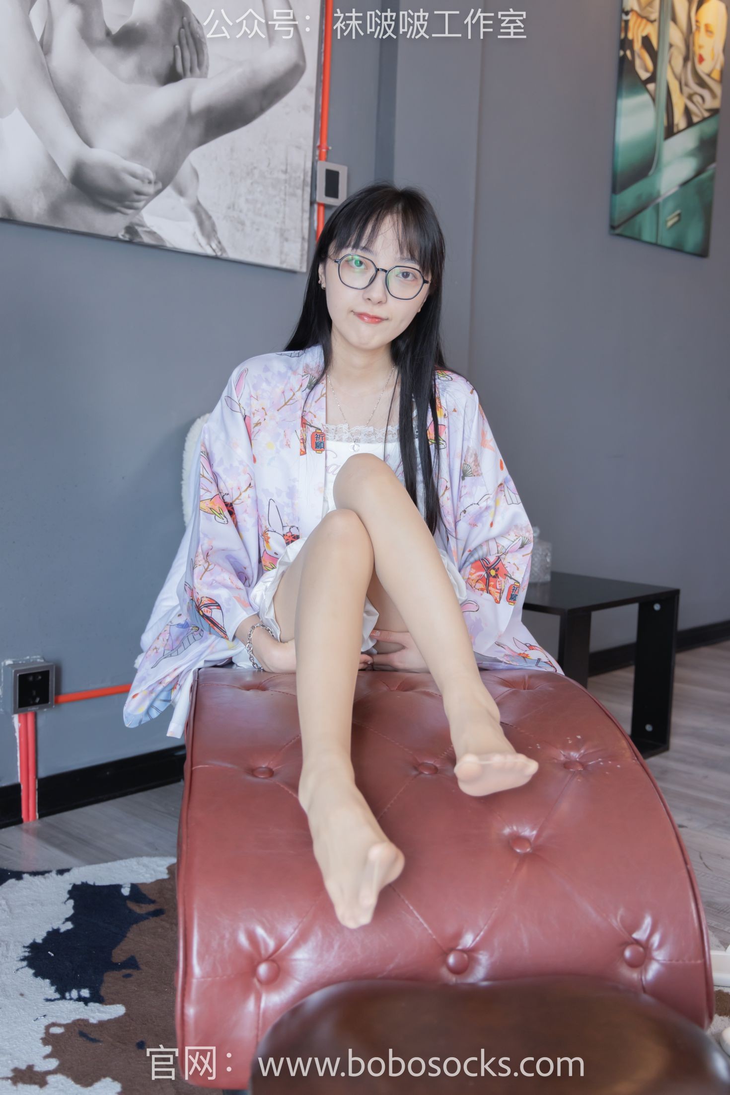 BoBoSocks袜啵啵美少女丝袜美脚写真第No.112期稚予人字拖肉丝裸足 (30)