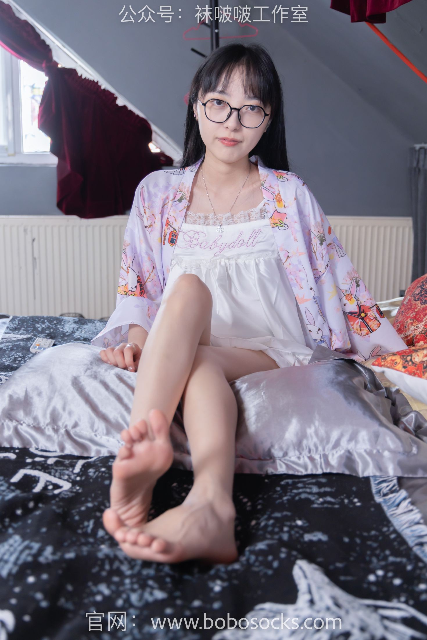 BoBoSocks袜啵啵美少女丝袜美脚写真第No.112期稚予人字拖肉丝裸足 (69)