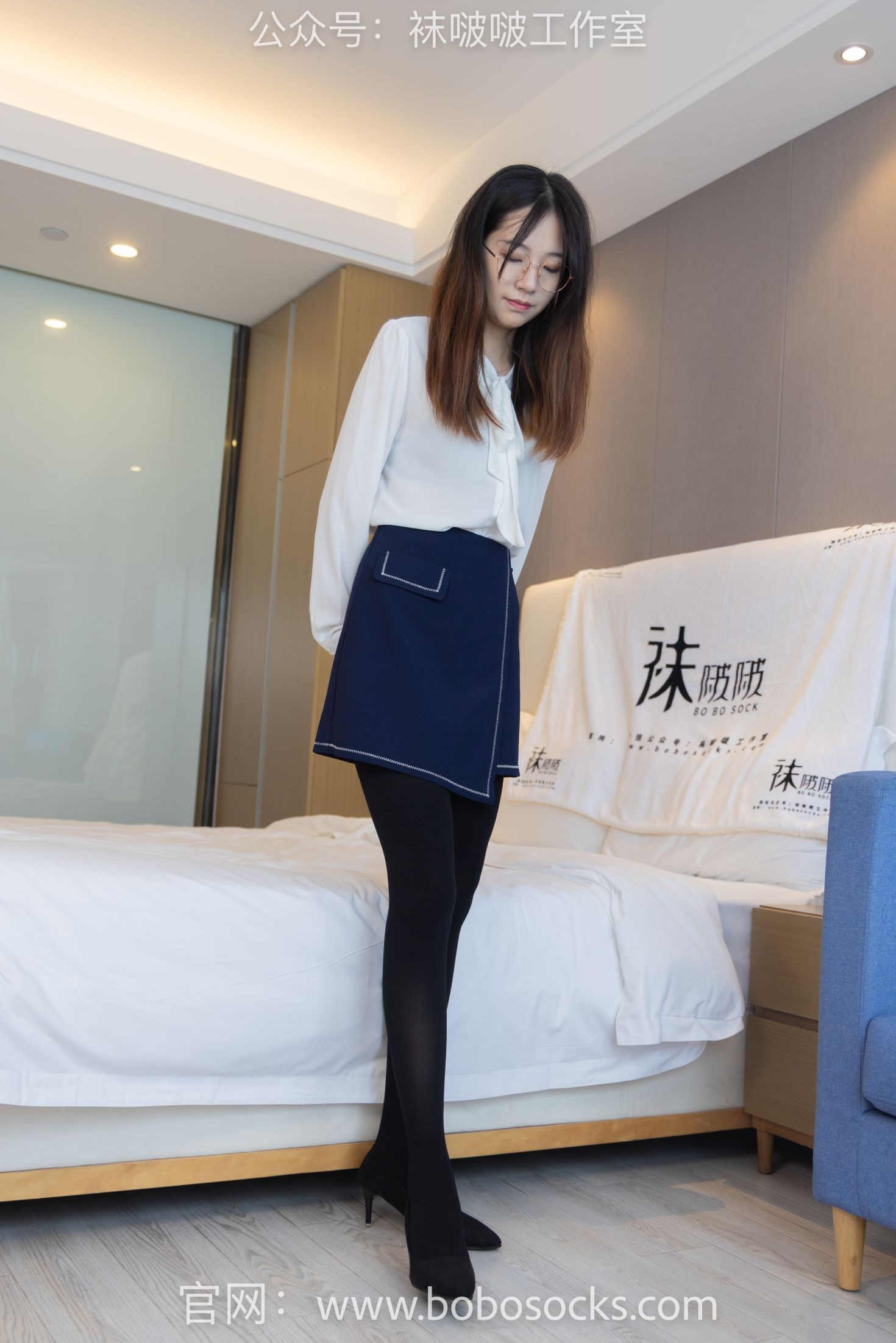 BoBoSocks袜啵啵美少女丝袜美脚写真第No.114期小甜豆高跟鞋帆布鞋肉丝厚黑丝 (76)