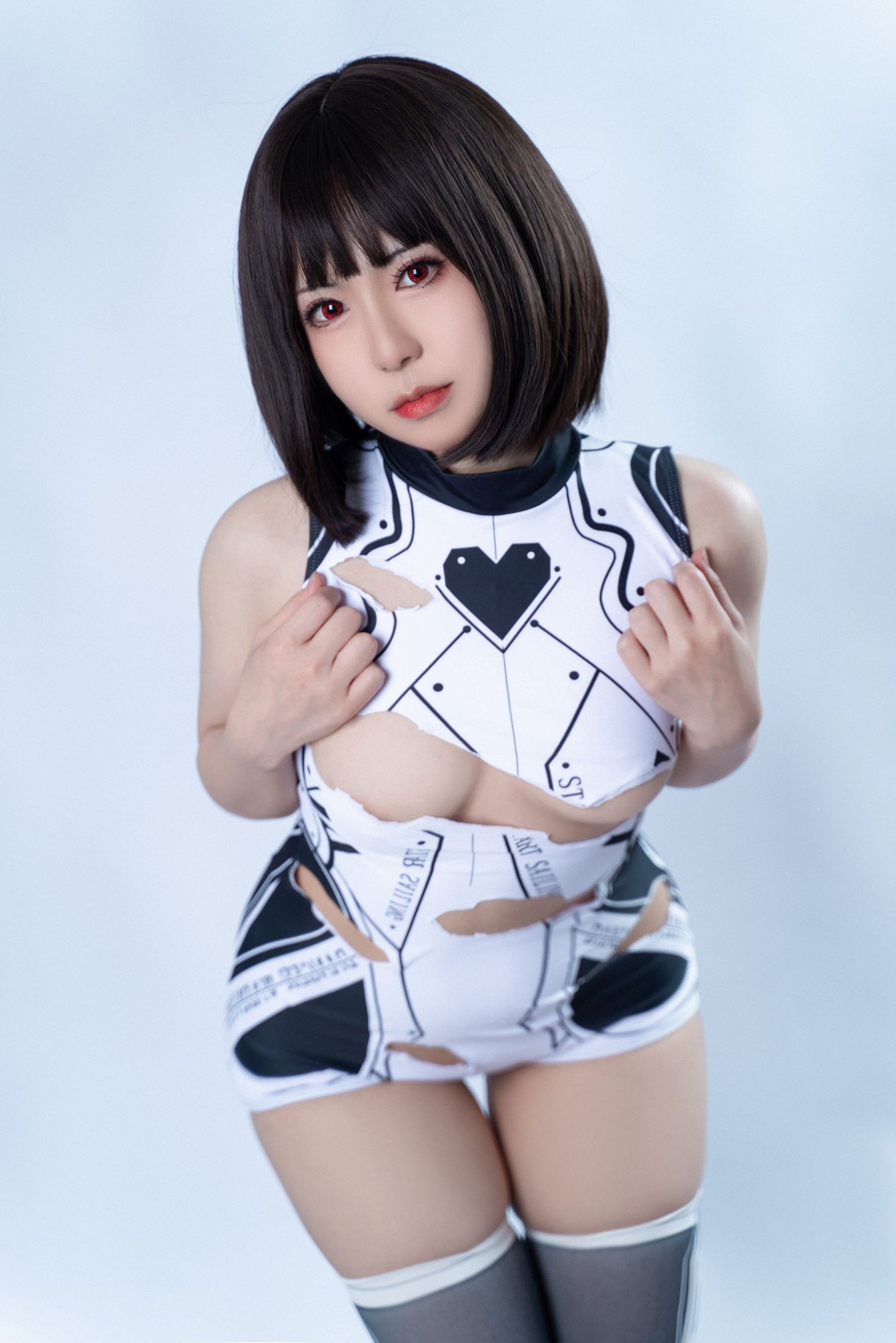 美女动漫博主虎森森性感Cosplay写真战损库水 (15)