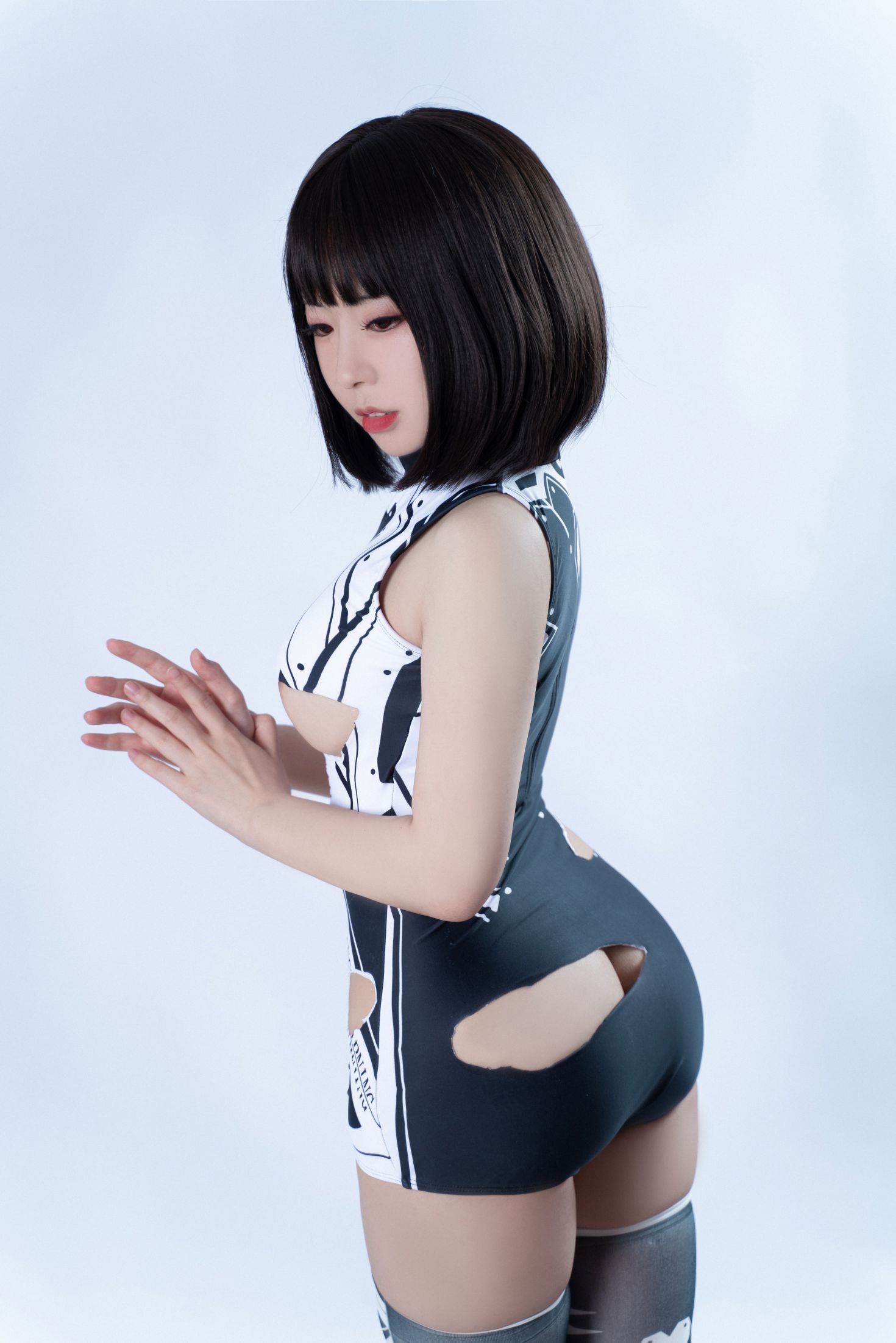 美女动漫博主虎森森性感Cosplay写真战损库水 (8)