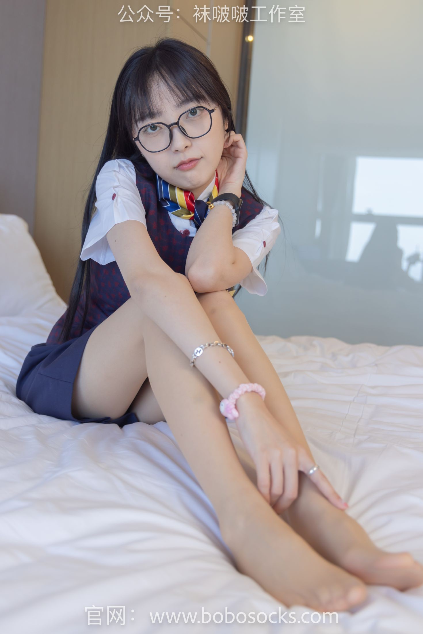 BoBoSocks袜啵啵美少女丝袜美脚写真第No.115期稚予平底鞋肉丝空姐制服 (74)