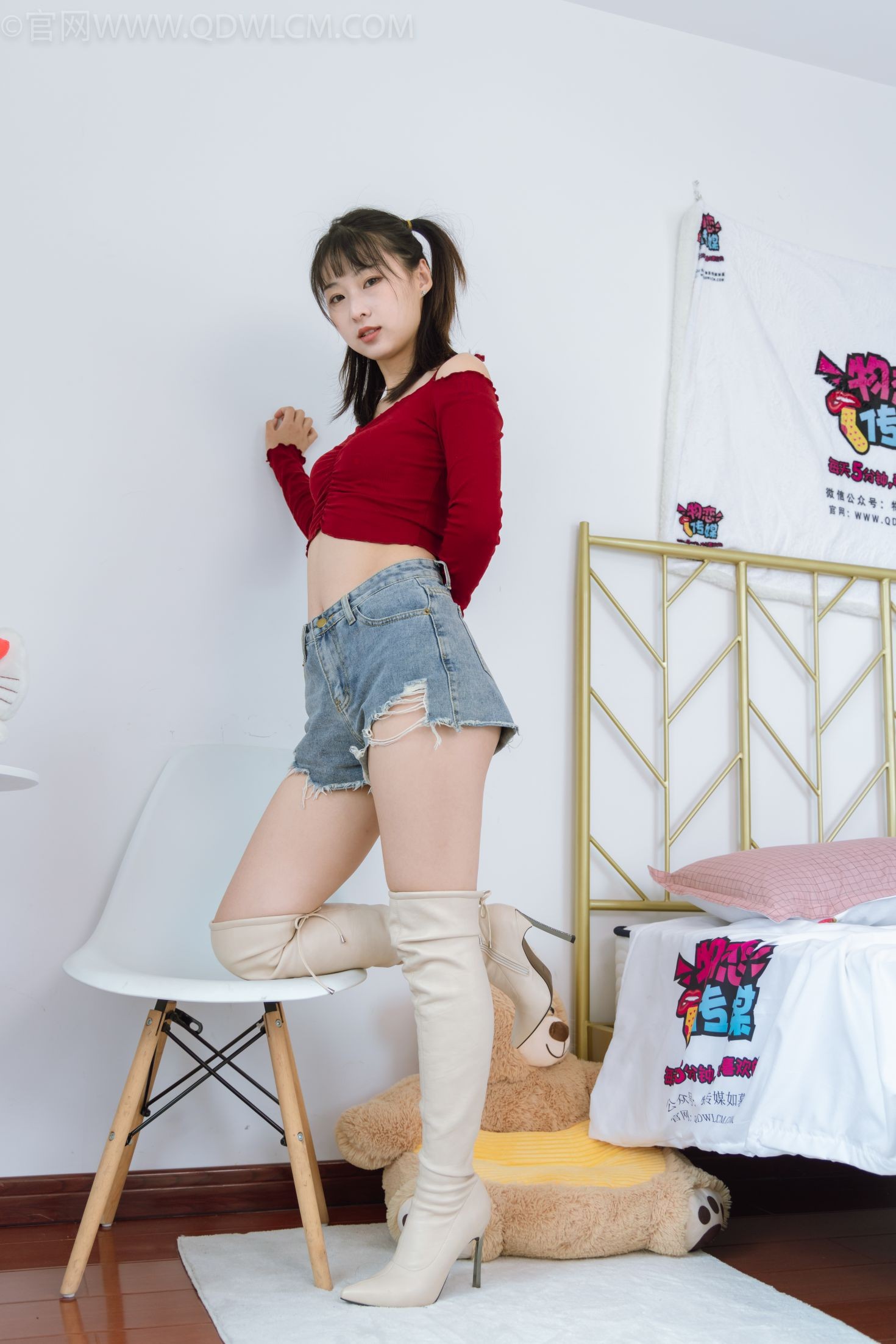 物恋传媒美少女丝袜美脚写真第No.1189期月心清澈的心 (19)