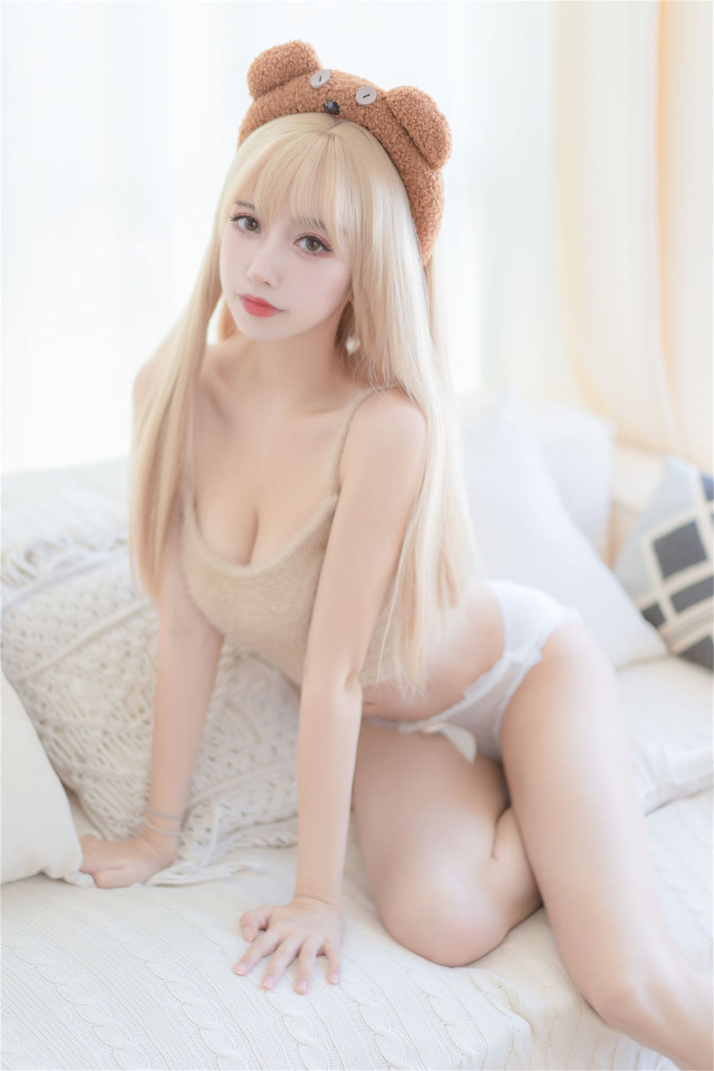 美女动漫博主过期米线线喵性感Cosplay写真小熊软糖 (2)