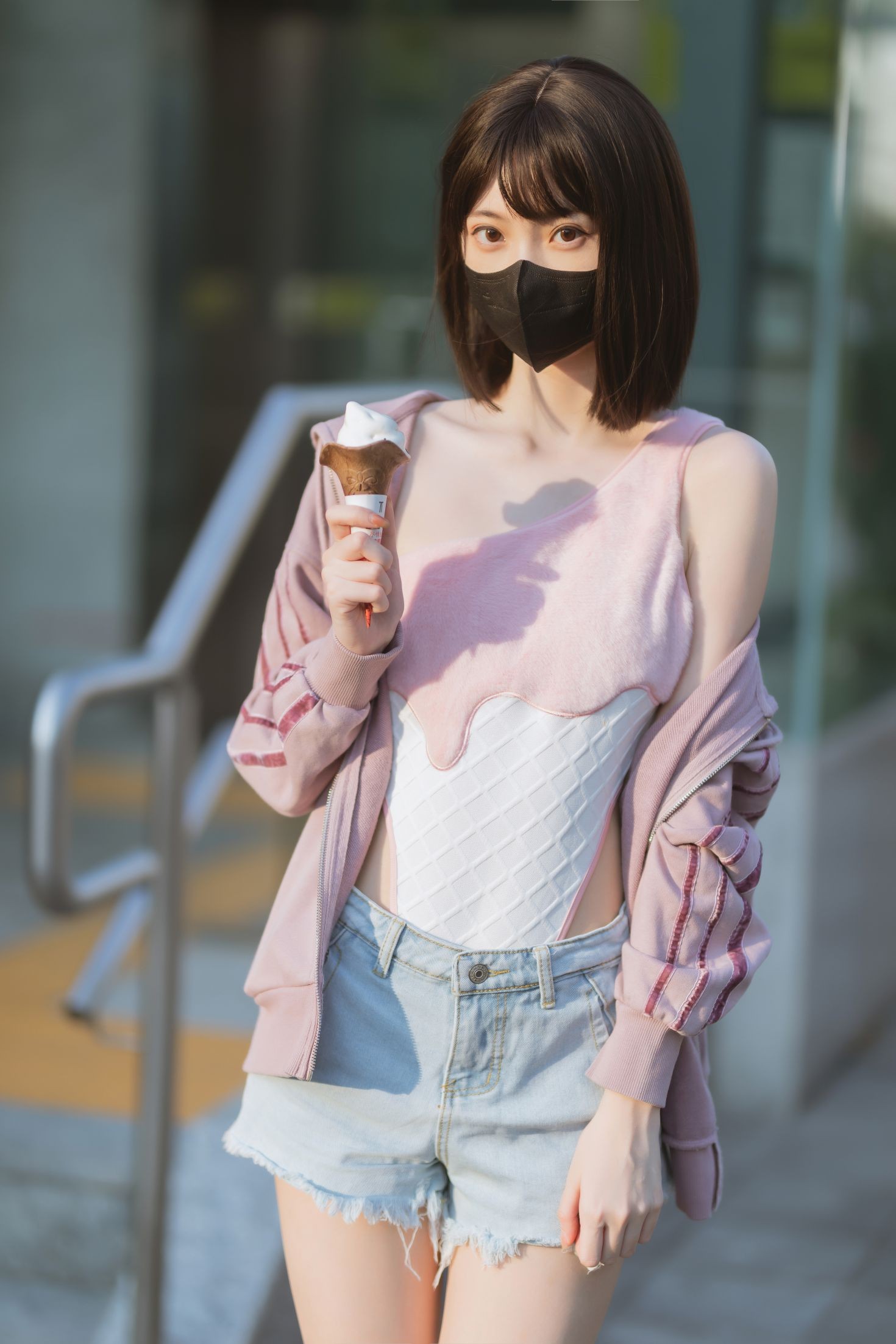 美女动漫博主许岚性感Cosplay写真冰淇淋 (40)