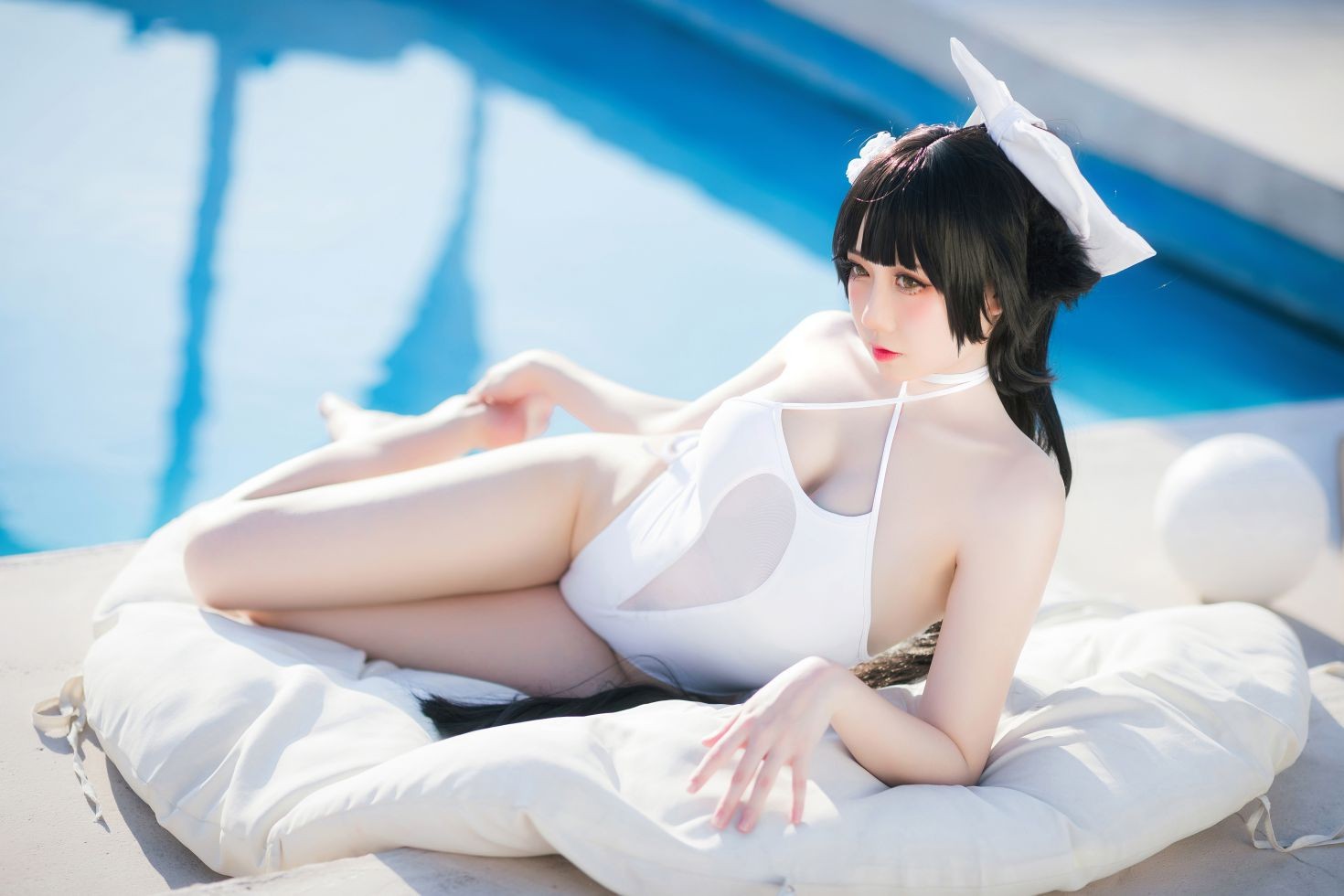 美女动漫博主焖焖碳性感Cosplay写真高雄泳装 (14)