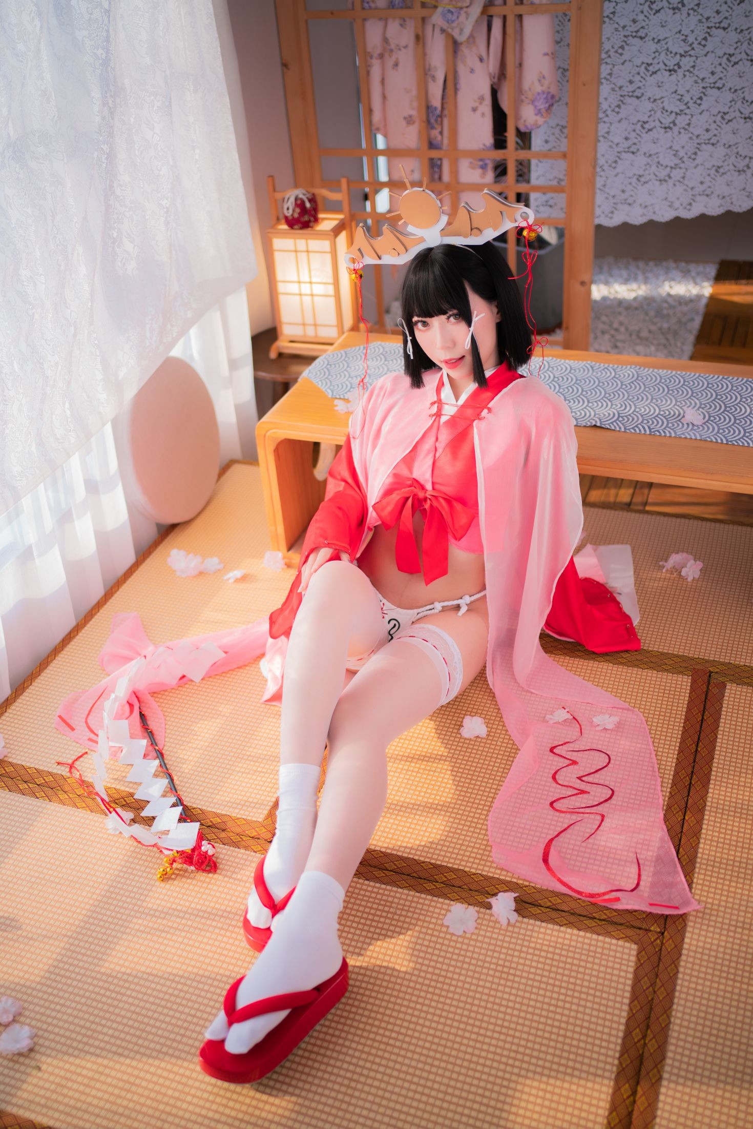 美女动漫博主Money冷冷性感Cosplay写真辉夜巫女 (17)