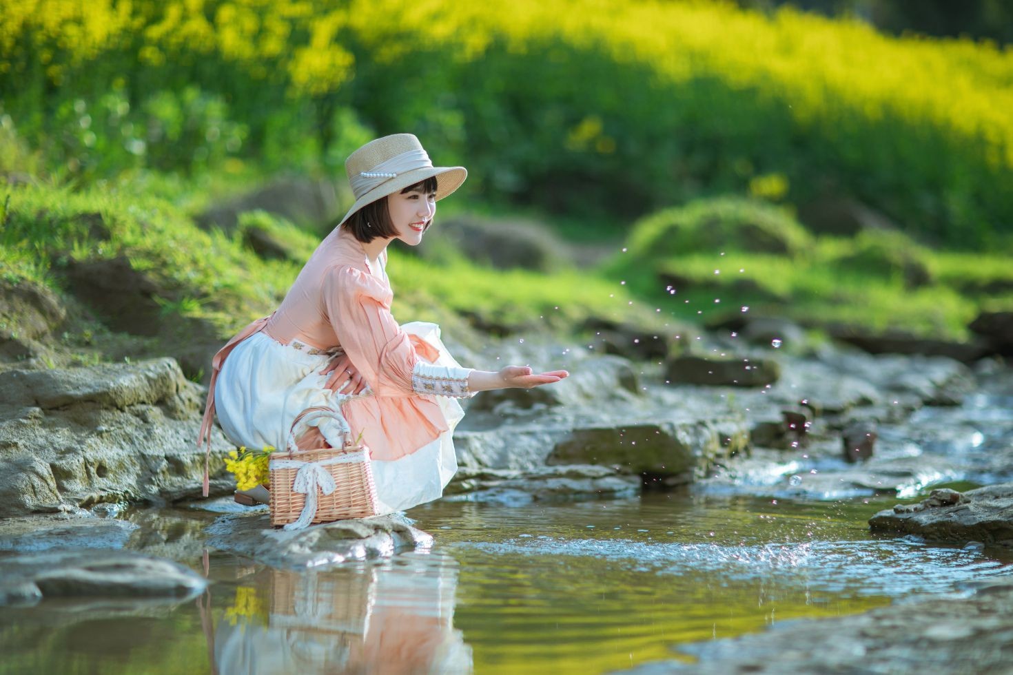 YITUYU艺图语模特唯美写真2022.08.21期春天里的姑娘 冬琴 (6)