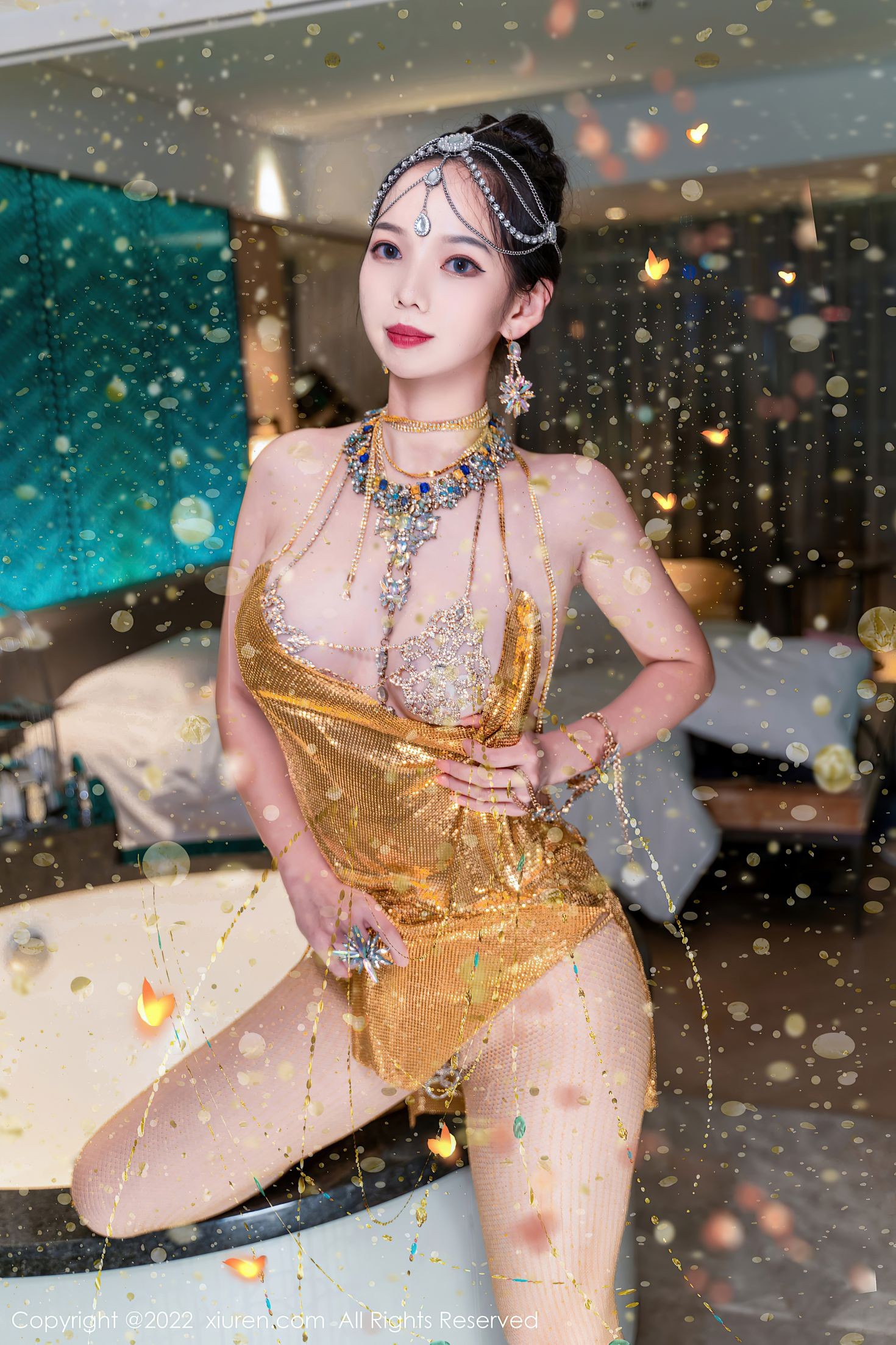 XIUREN秀人网美媛馆美女模特写真第No.5559期大美妞儿 (17)