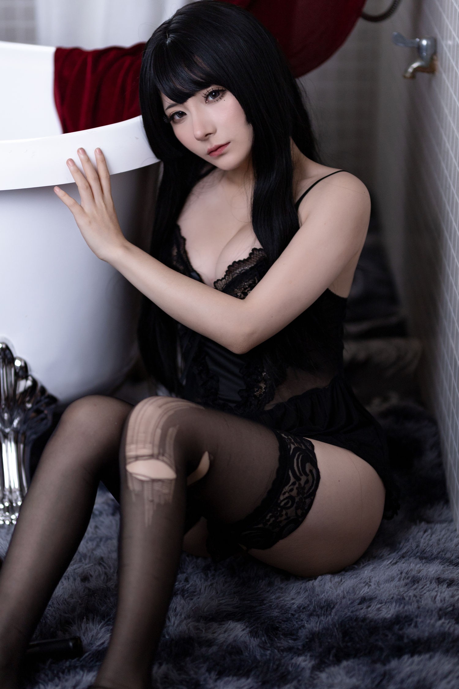 美女动漫博主是三不是世性感Cosplay写真黑玫瑰 (1)