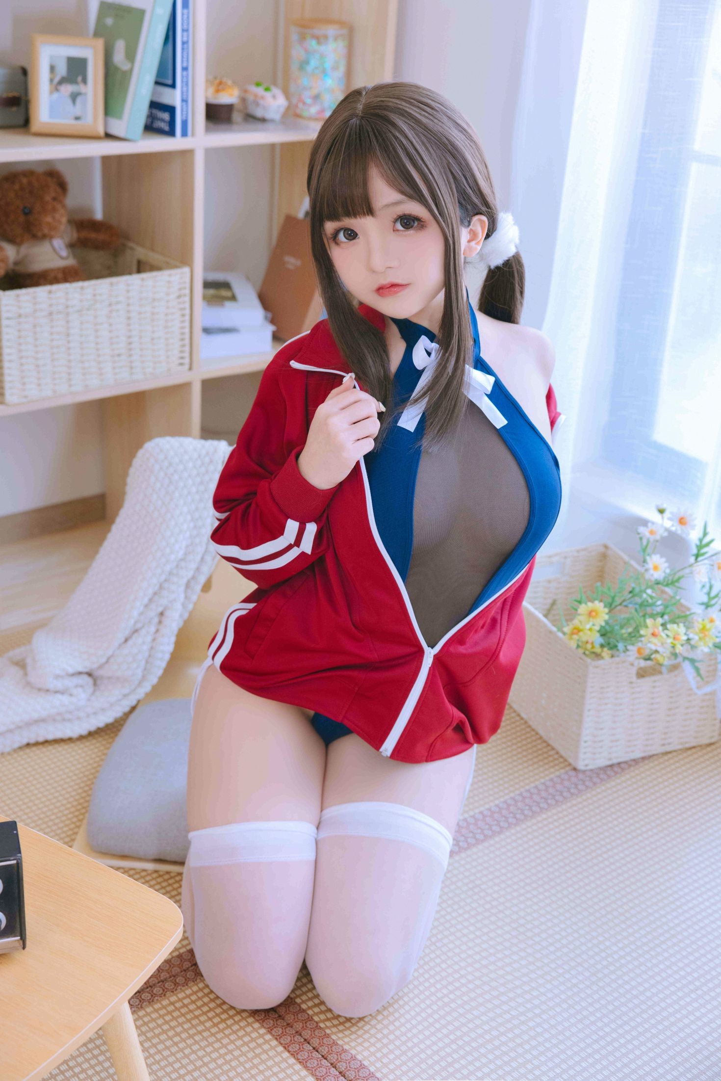 美女动漫博主日奈娇性感Cosplay写真网纱库水 (50)