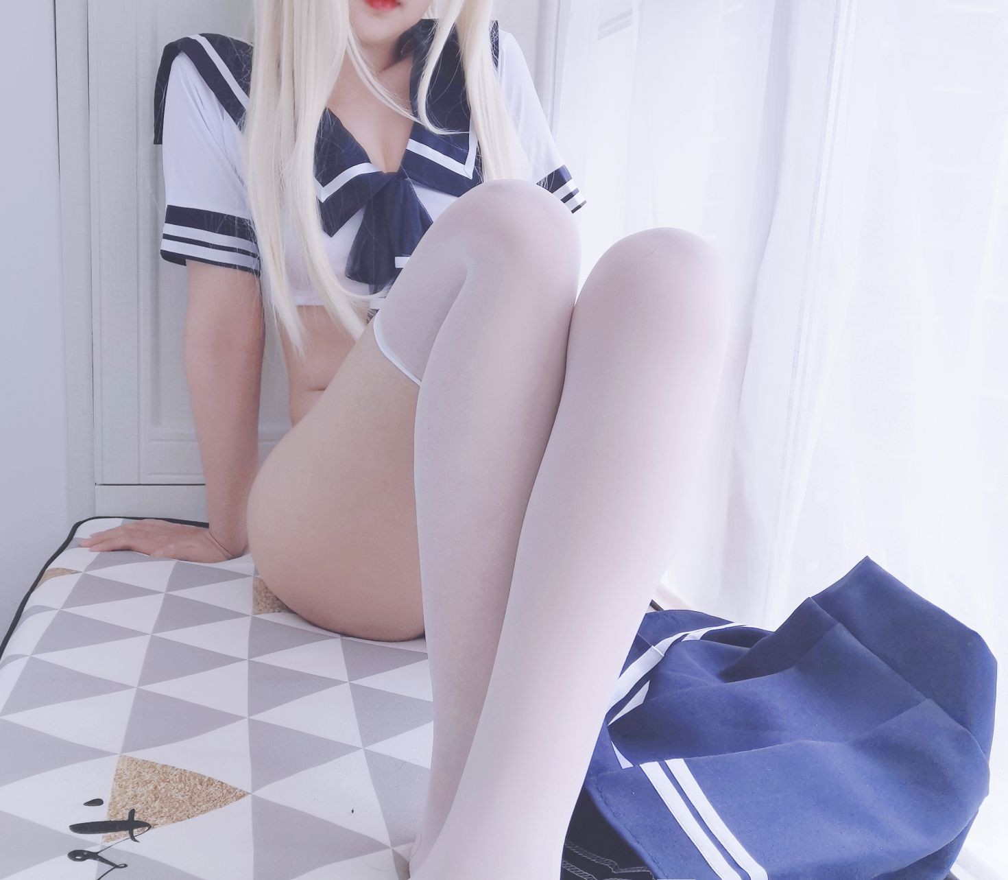 美女动漫博主eloise软软性感Cosplay写真水手服 (137)